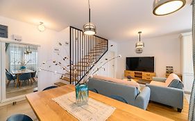 Kronstadt Olarilor Apartment